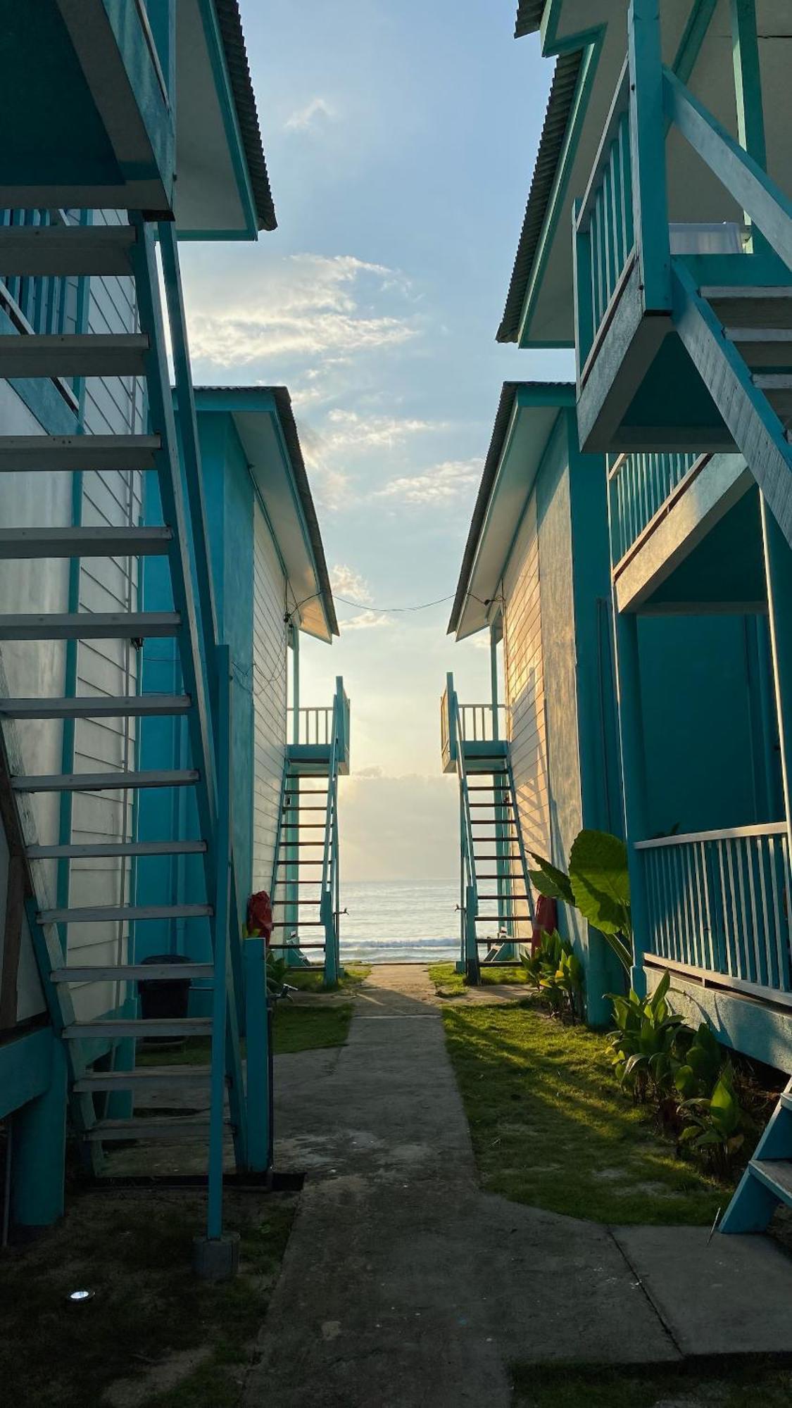 Pondok Beach Shack Kampong Juara Exterior photo